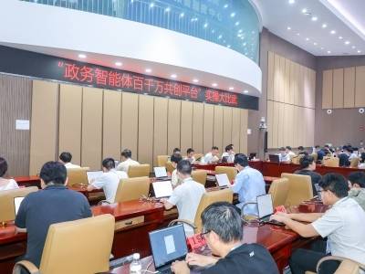 “百千万工程”进校园：龙岗中小学生一周创造150个AI助手