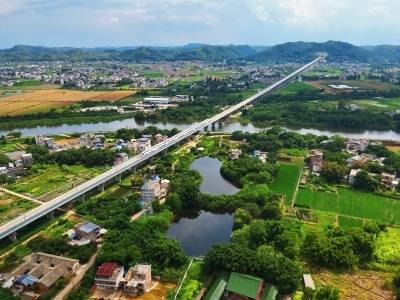 兴宁市刁坊镇：激活“镇能量” 点燃“新引擎”