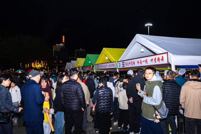 德庆地方特色美食深受游客喜爱。