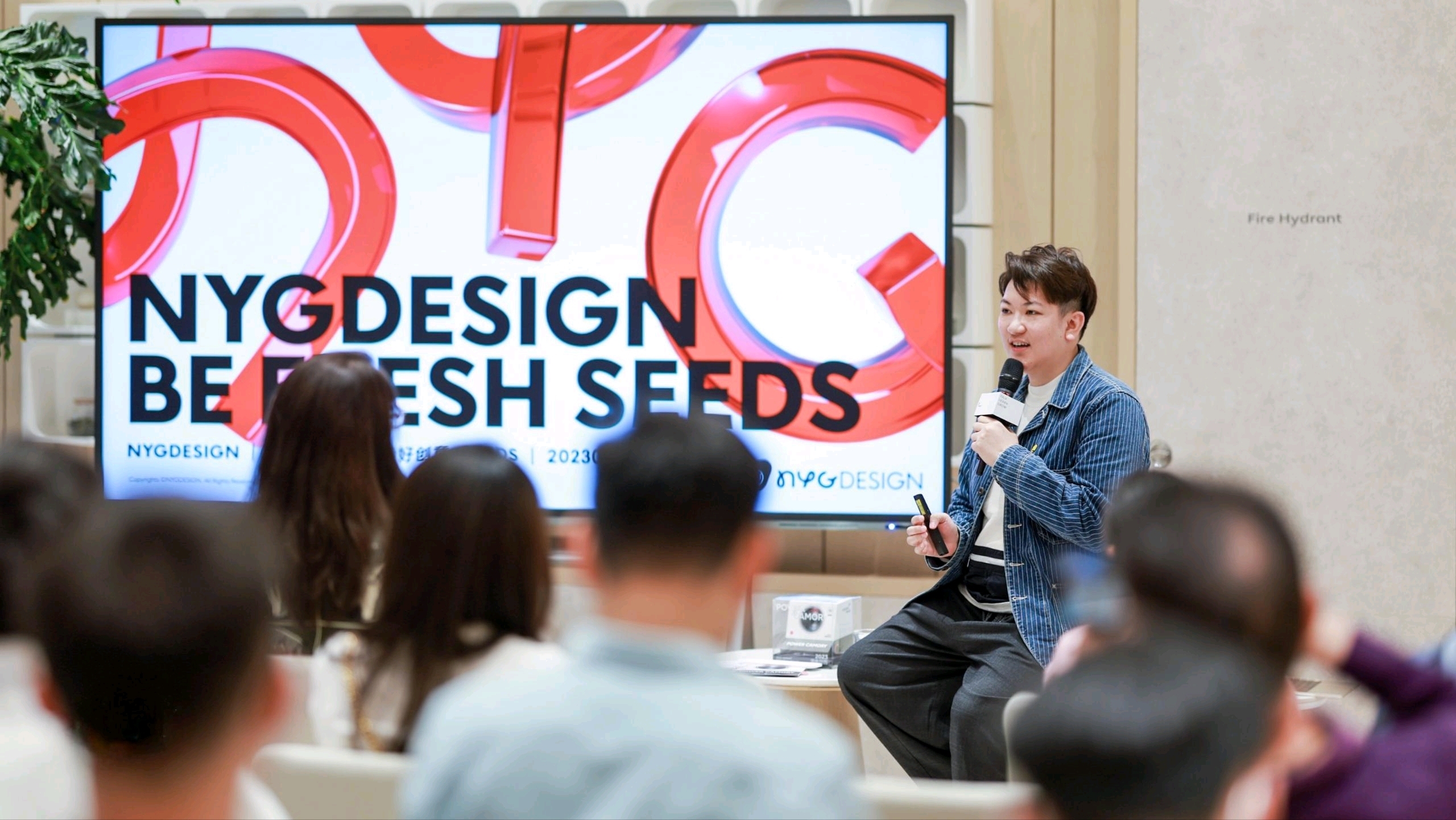 牛油果设计NYGDESIGN创意总监墨霖。 牛油果设计NYGDESIGN创意总监墨霖。