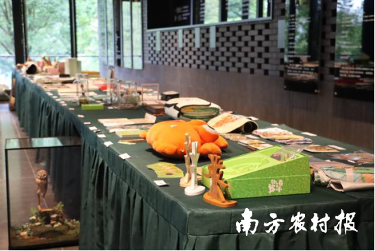 越来越多的绿色文创产品的出现，拉近了人们与森林的距离，以轻盈的方式展示林业面貌