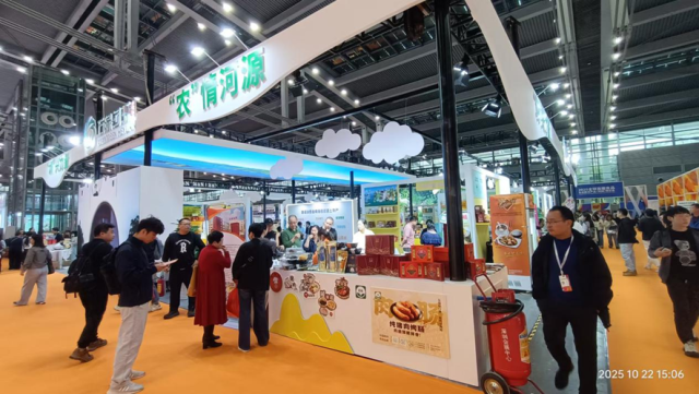  东瑞肉肠、腊肠等产品亮相2025年深圳食博会。