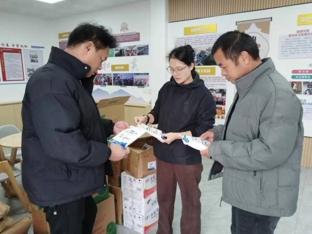 物资派发及指导