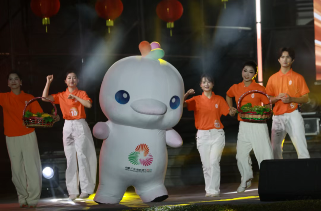 图为活动开场节目表演。肇庆市融媒体中心记者 刘春林 摄