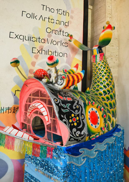 全运会“顶流”鳌鱼原型在展览上亮相。