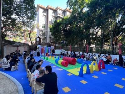 萌娃齐出动，快乐向前冲！黄花岗街“萌娃爬走赛”欢乐上演