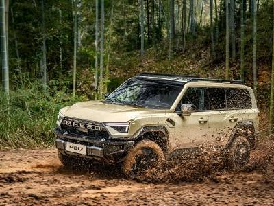 猛士M817 Hero版上市，售价30.19万元