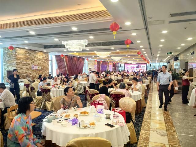 早茶+晨运:广东早经济的双引擎