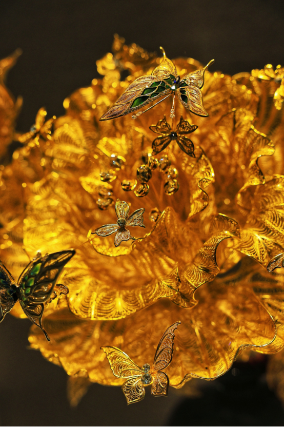 花丝镶嵌 《国色芳华》 作者：郭夷锬  深圳