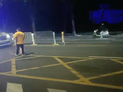 快递小哥化身“移动拍客”，桃源街道“骑行”观察员解锁治理新视角