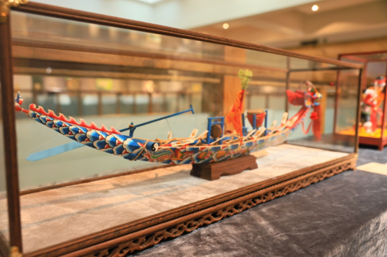 龙船制作工艺  《揭阳龙舟》  作者：黄泽平  揭阳