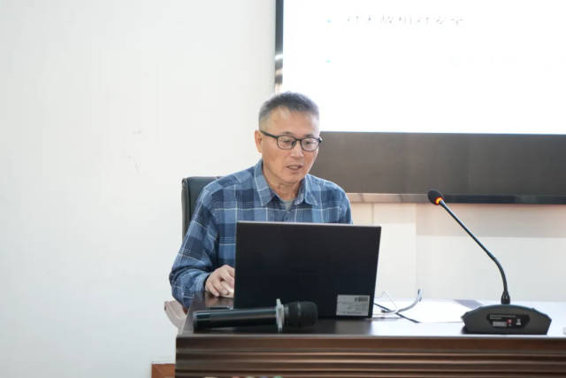 广东省科学院动物研究所研究员欧阳革成 广东省科学院动物研究所研究员欧阳革成