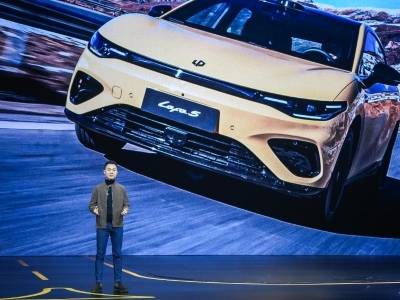 Lafa 5上市，零跑明年冲刺100万销量目标