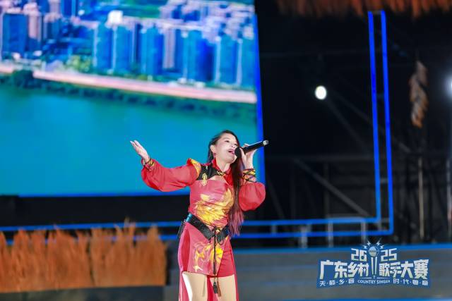 尹晓芸带来升级版《粤来清连》，唱响家乡振兴故事。