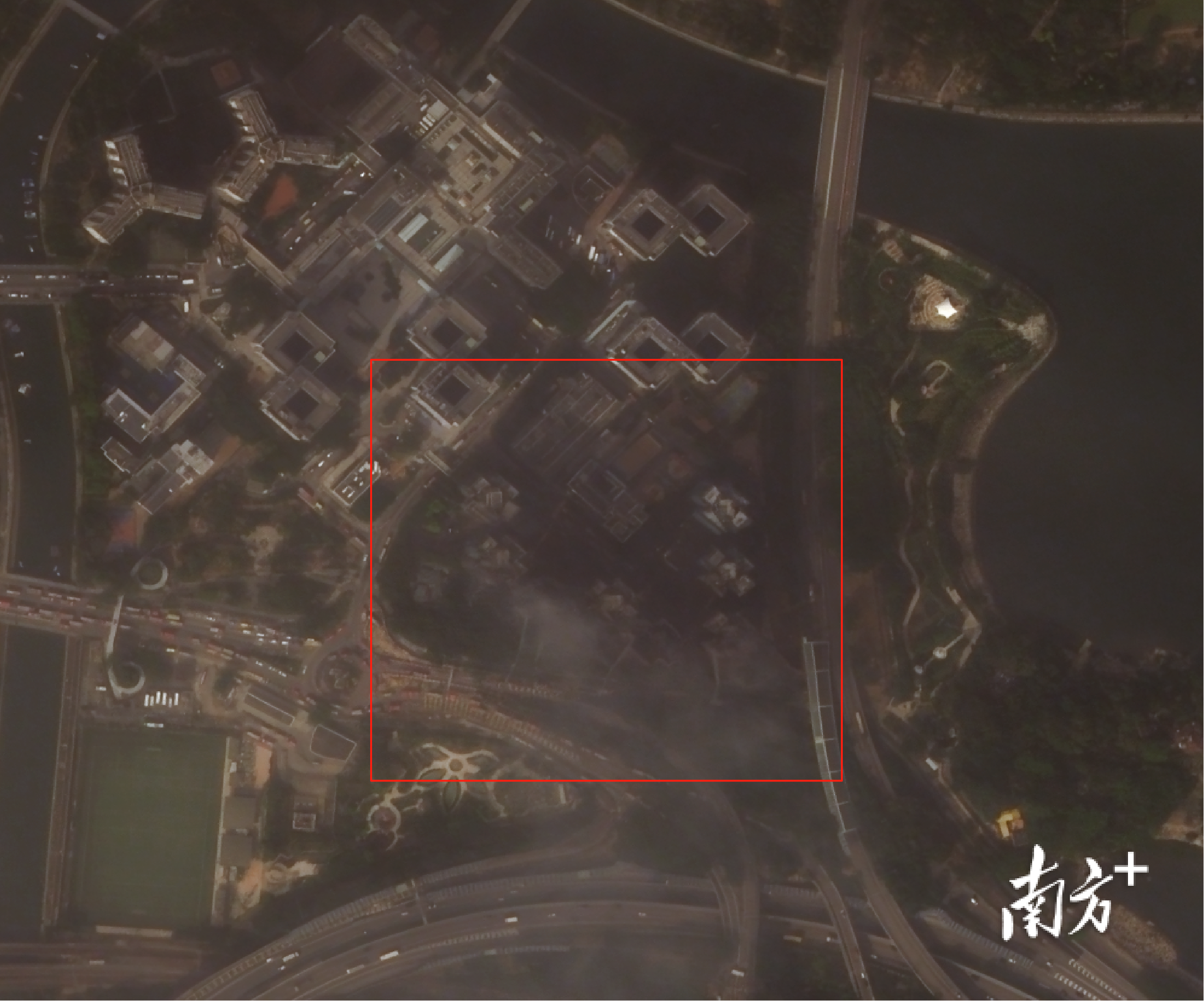 香港大埔火灾后,宏福苑现场卫星照片曝光_南方+_南方plus