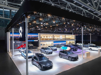 ET9地平线特别版推出全新色彩主题，售价81.8万元起