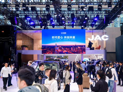 江淮汽车广州车展秀肌肉，高端化智能化转型成果丰硕