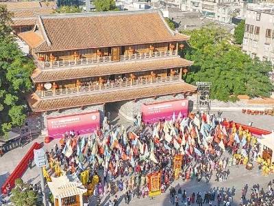 南方日报头版丨寻根脉叙乡情 兴家国谋未来