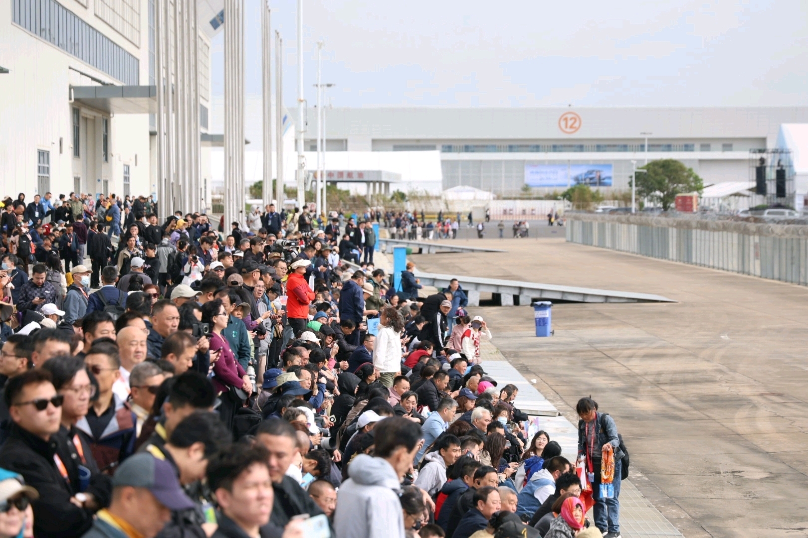 飞行表演。 南方+ 关铭荣 拍摄