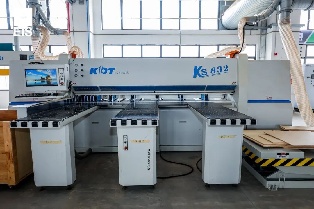 艾肯（中国）厨卫有限公司新厂生产车间。