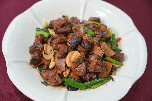 红焖思劳兔 红焖思劳兔