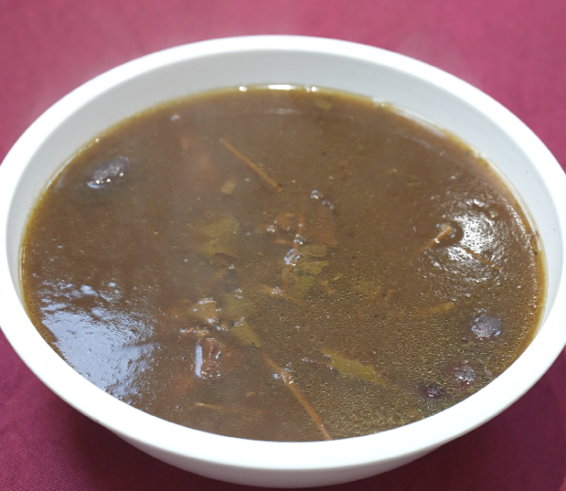 南盛鱼腥草赤小豆煲安塘土猪骨汤 南盛鱼腥草赤小豆煲安塘土猪骨汤