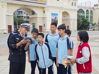 “警”彩不断，江门第14个“全国交通安全日”主题活动启动