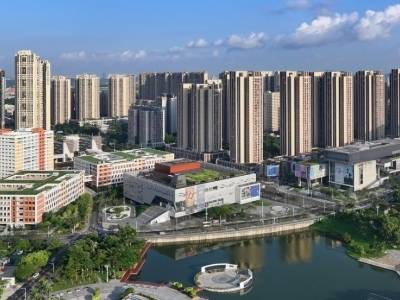 美丽庭院引客来，AI机器人上岗坪山“未来社区”｜“百千万工程”圳当时一线调研