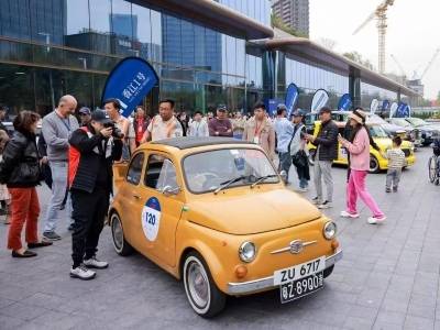 2025香江1号经典车嘉年华启幕，解锁未来生活新美学