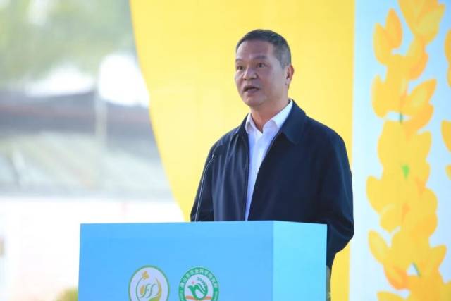 佛山市人民政府副市长黄少文