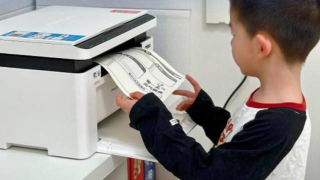 一上小学就要买打印机？不少家长叫苦：打印机为何成了家庭“标配”教具？