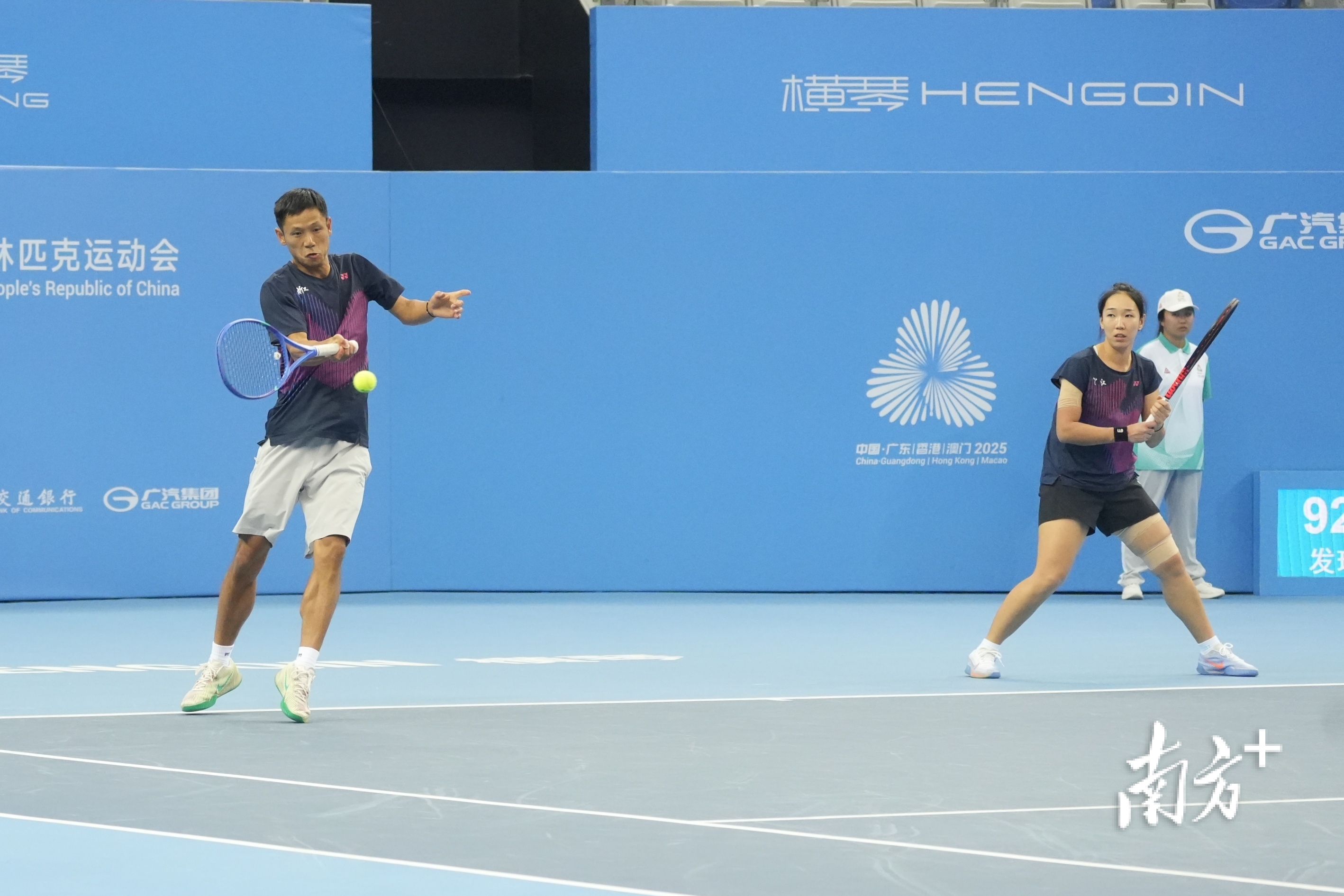    南方+ 钱文攀 拍摄