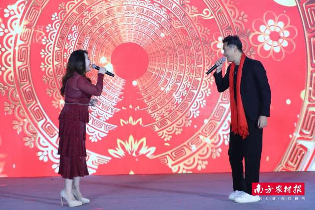 经典歌曲串烧，点燃全场热情