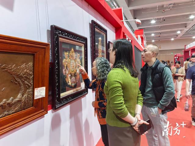 南方+ 黄品 拍摄