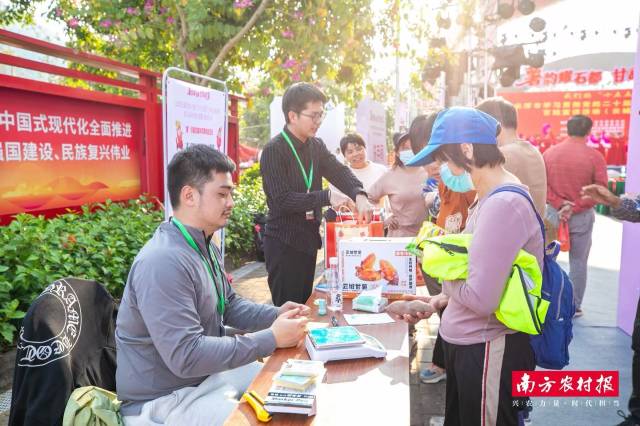 “这个番薯有多重，现场来估重下就知道”