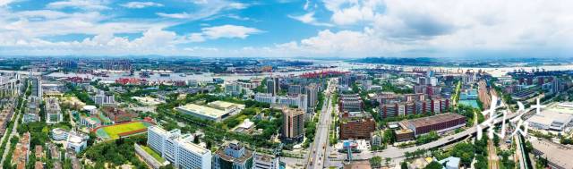 广州开发区西区。