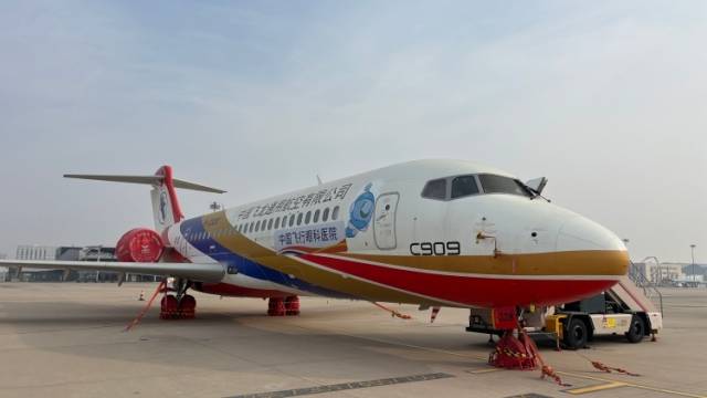 在飞机上就能做眼科手术！中国飞行眼科医院投入运行