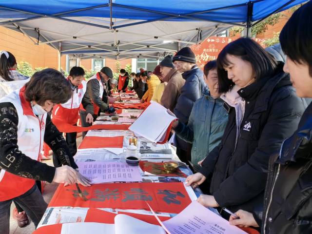 发挥文化养心志、育情操的作用