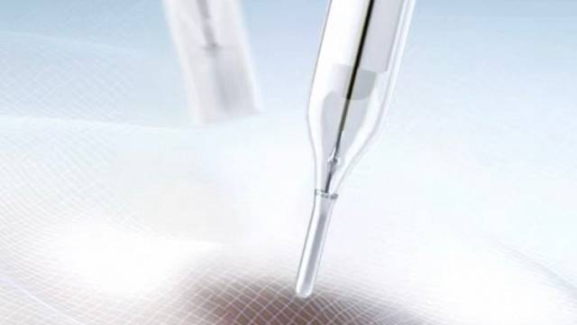 告别水银“甩一甩”，未来如何精准测体温？｜健康深一度