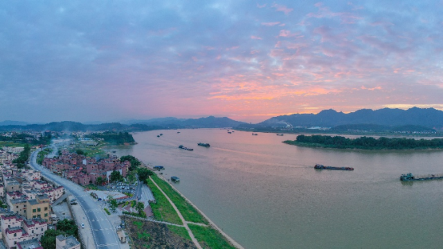 走读江河 记录岭南④｜千年“黄金水道”，万卷流动的岭南画卷