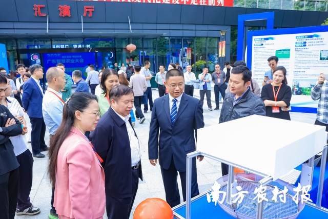 智慧农业设施装备展示。 智慧农业设施装备展示。