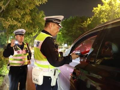 视频｜出警2000余人，江门公安开展整治酒醉驾统一行动