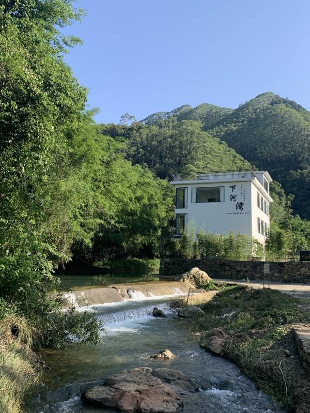 荣获“广东省金宿”的下河湾民宿，成为带动小山村活起来的“火车头”。