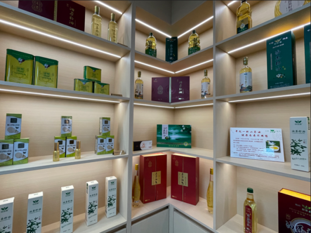 大埔引导企业开发更多油茶精深加工产品