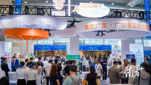 2025年7月，广东美食借道霍尔果斯闯中亚，“食在广东”的鲜活名片在西北大地持续擦亮。