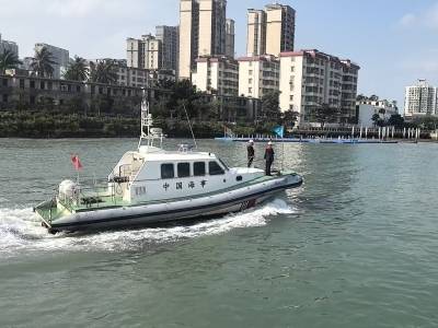 琼粤13部门联动出击，封关首日驱离8艘违规渔船！​