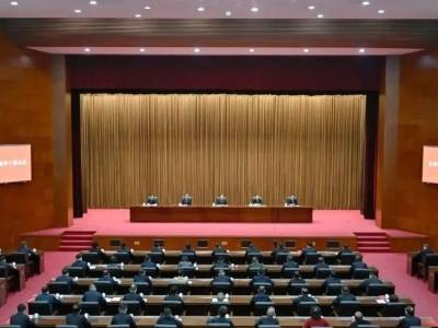 于会文任呼和浩特市委书记