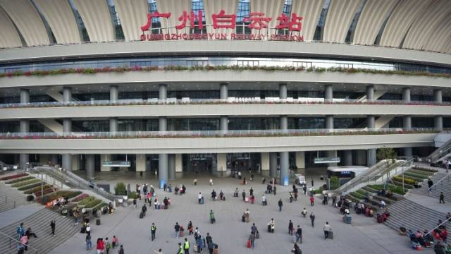 视频｜每周三下午，等你来广州白云站当“合唱人”