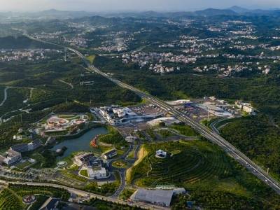 村居成景，产业成链