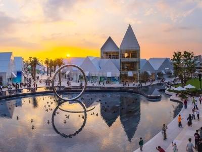 万象滨海购物村试营业！网友：东莞最美商场出现了